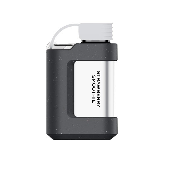 Hazır kullanıma uygun, 7000 puflama kapasiteli çilekli smoothie lezzetli kullan-at cihaz.